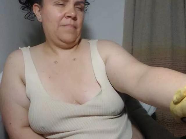 agathamiller from BongaCams