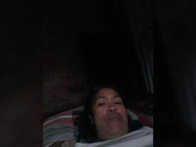aina1 on BongaCams 