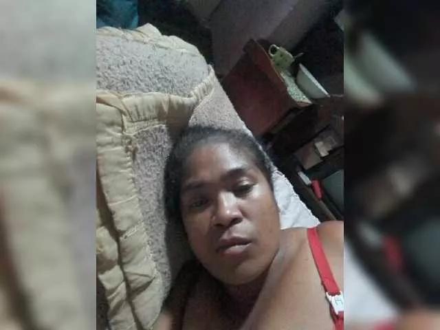 aina1 on BongaCams 