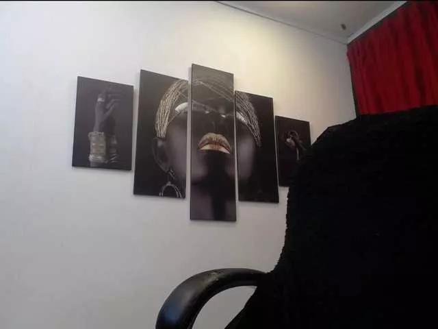 AlejaShay on BongaCams