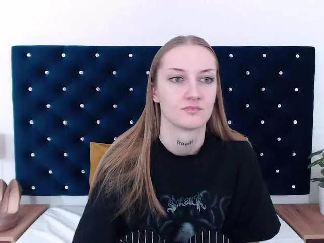 AlexaKisses on BongaCams 