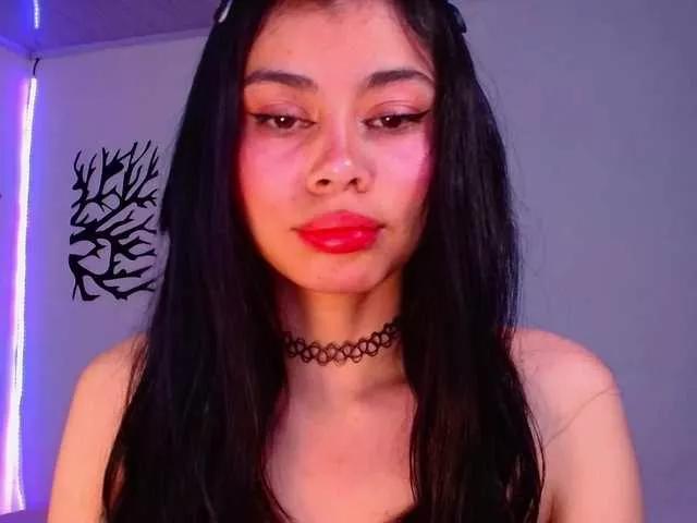 Watch Alexusf, she wants to masturbate for you Alexusf from BongaCams