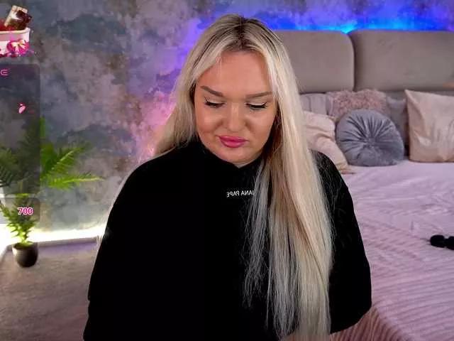 AmelyLoveme from BongaCams