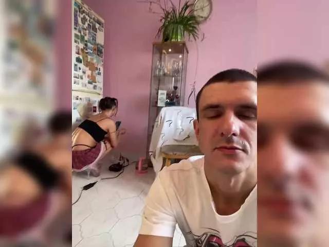 And-Liziantus from BongaCams