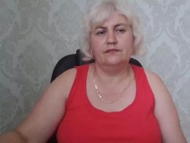 AngelaFamez on BongaCams