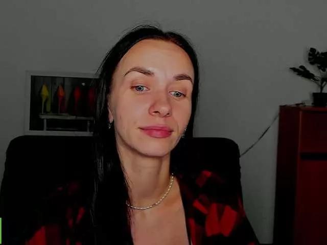 Watch Annakillkiss, she wants to masturbate for you Annakillkiss from BongaCams