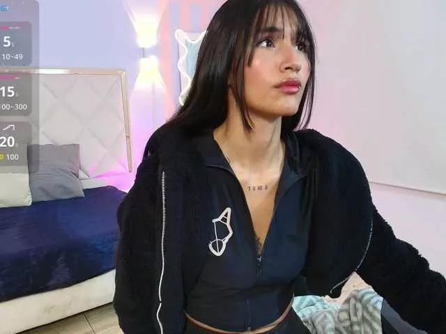 Ariannaa-tay from BongaCams