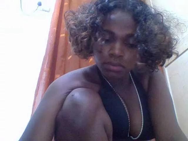 arline52 from BongaCams