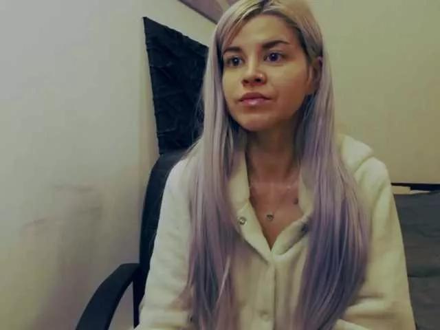 AryaJoliee from BongaCams