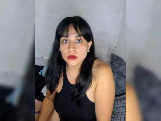 astridcollins from BongaCams