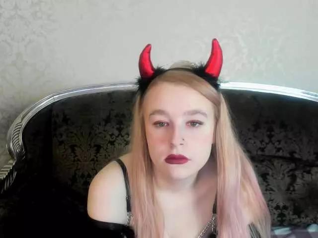 AuroraCopper from BongaCams