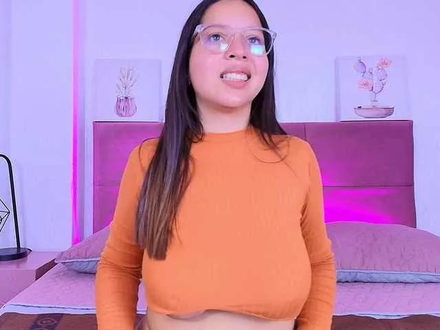 babyblondie from BongaCams