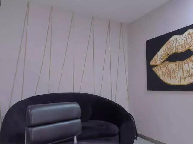 CarlaBrunni from BongaCams