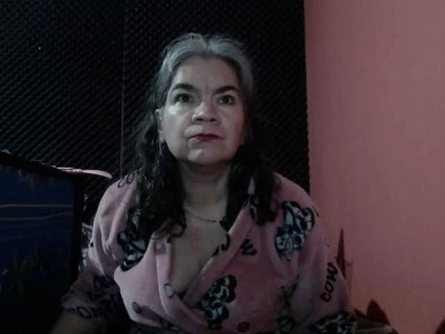carolinesex010 on BongaCams 