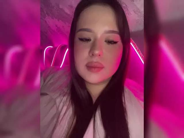 CateLong from BongaCams