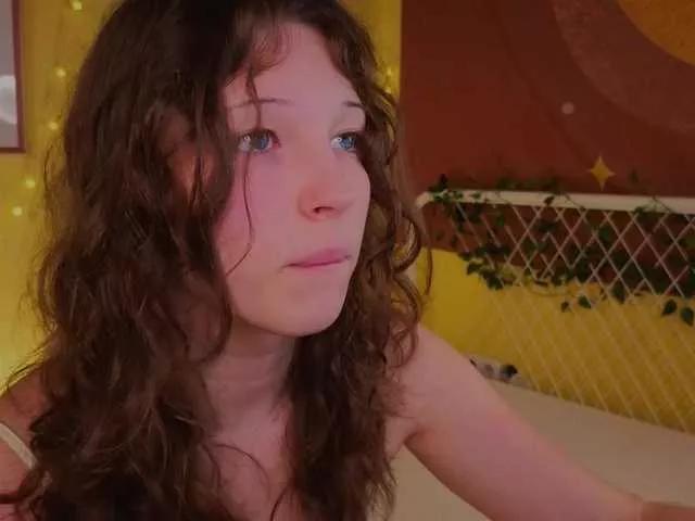 Discover CherryLea, she wants to masturbate for you CherryLea from BongaCams