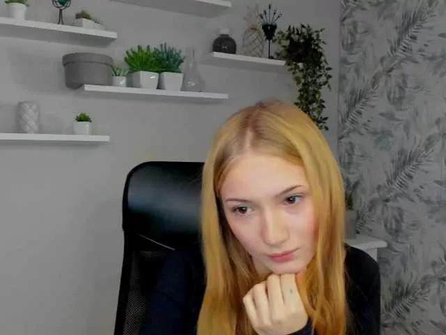 Chloeblonde18 from BongaCams