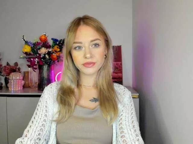 CindyGlam from BongaCams