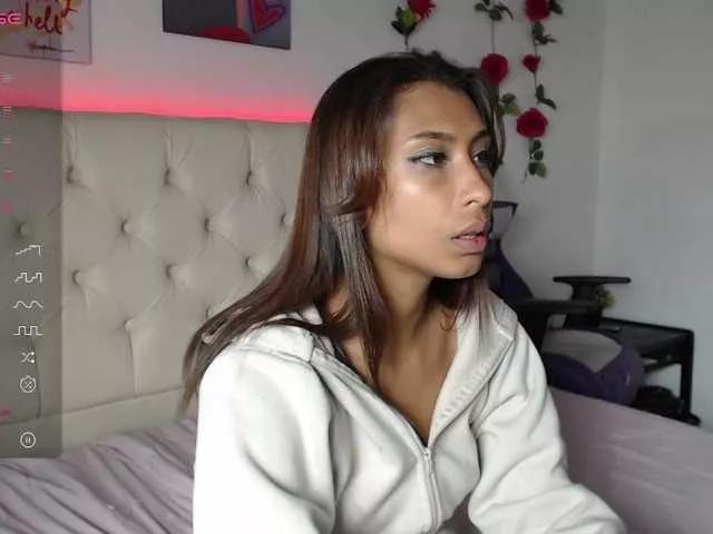CrystalRoss on BongaCams 