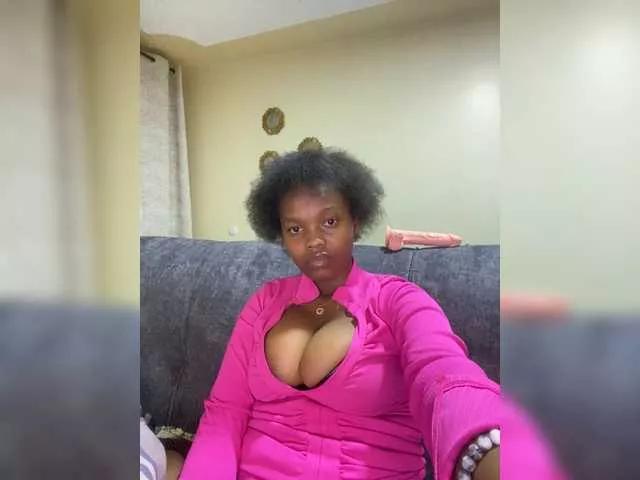 Explore Curvy-maxy9, she wants to masturbate for you Curvy-maxy9 from BongaCams