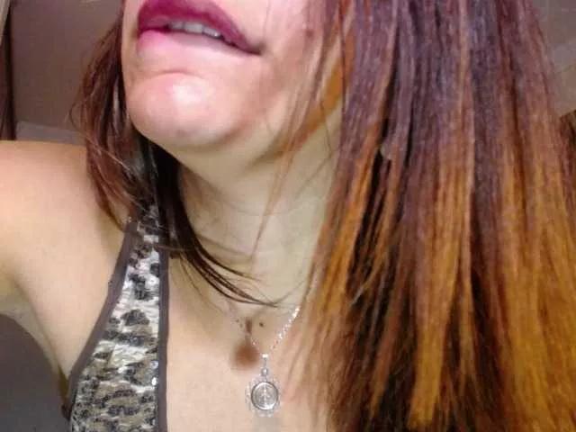 danielle-rose from BongaCams