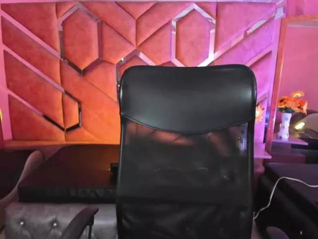 EimyCutte from BongaCams