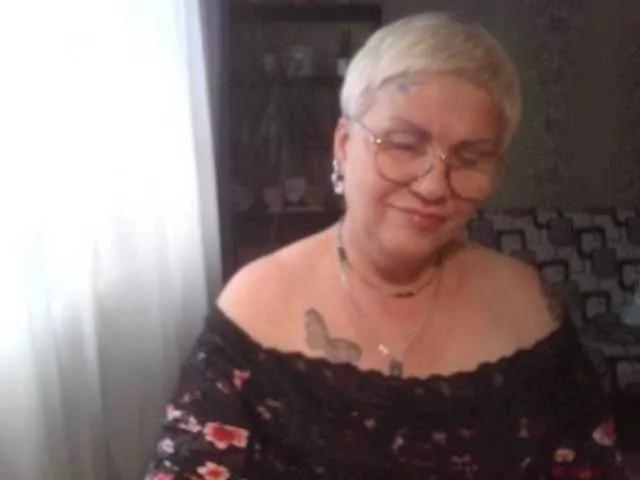 Elenamilfa on BongaCams