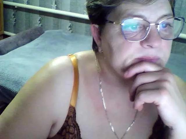 ElzaJewel from BongaCams