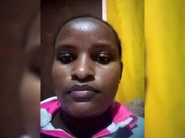 Emphi-30 from BongaCams