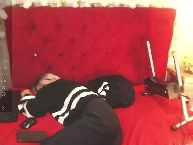 esmeheart on BongaCams 
