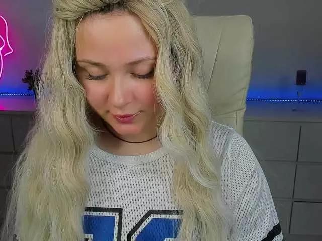 EvaWhite18 on BongaCams 