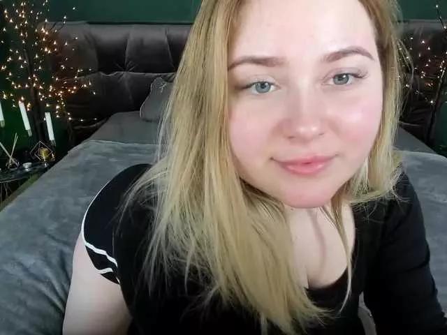 EvaWhite18 on BongaCams 