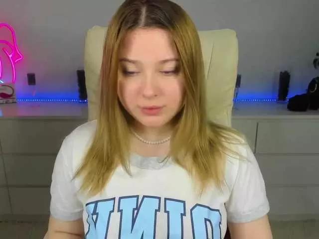 EvaWhite18 on BongaCams 