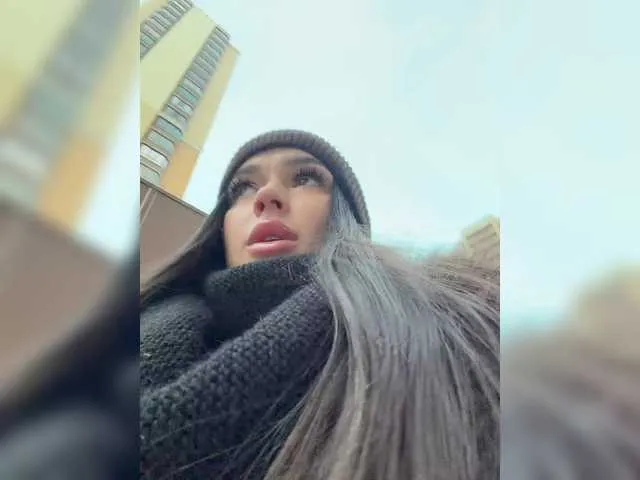 EwaBrown —  Hi ! I'm Eva  THE BEST GIFT MANY TIMES 2 TOK  LOVENS from 2 TOK  FAVORITE VIBRATION 27 TOK  RANDOM 22  WAVE 55  PULSE 222  FIREWORKS 333  EARTHQUAKE 555  STRONG VIBRATION 777  HARD from 999 = 300 sec 