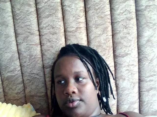 Fine-ass-bitch from BongaCams