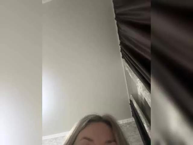 Watch 30 years old Fiona2019 from BongaCams Fiona2019 from BongaCams