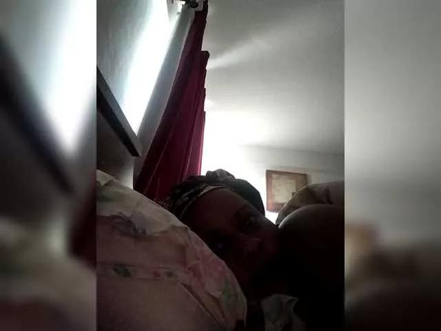 Flirty-babe from BongaCams