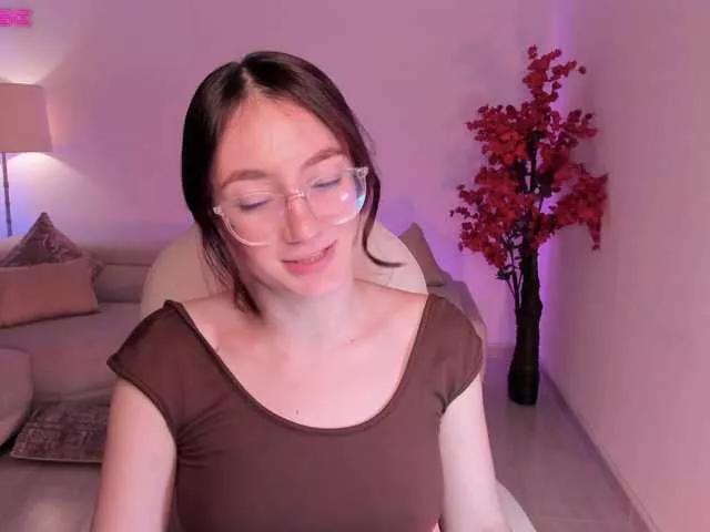 hannaa-thompson on BongaCams 