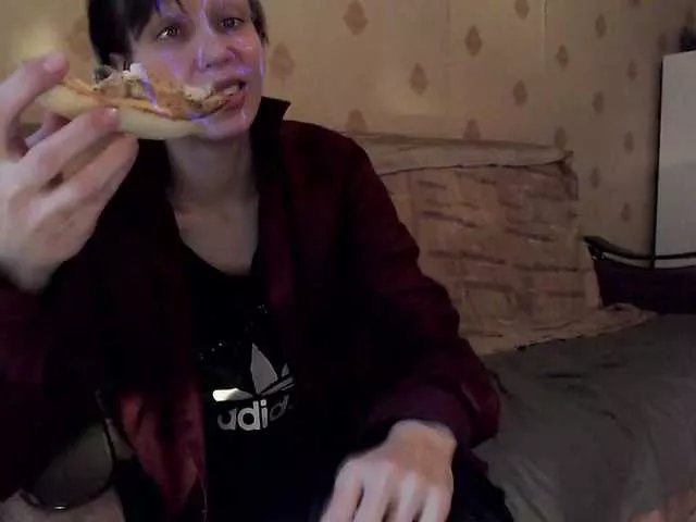 HazeRaziel from BongaCams