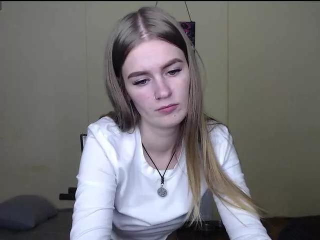 InnocentAngel69 on BongaCams 