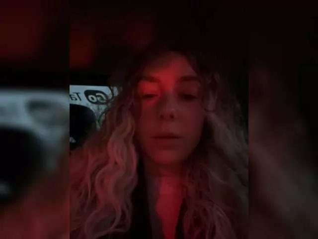 Janchi- from BongaCams