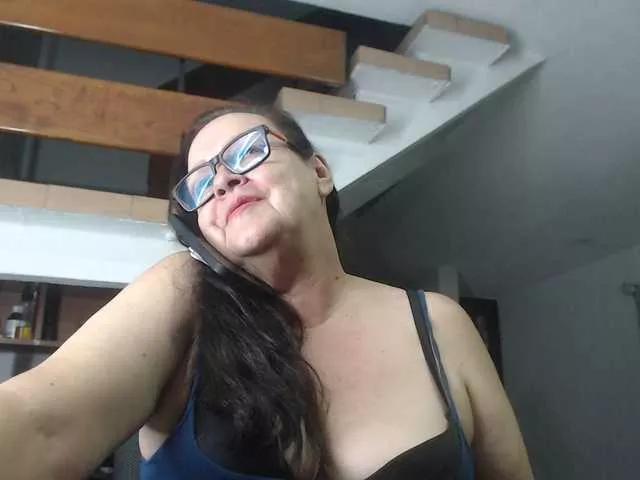 Join hot slut Karime99 karime99 from BongaCams