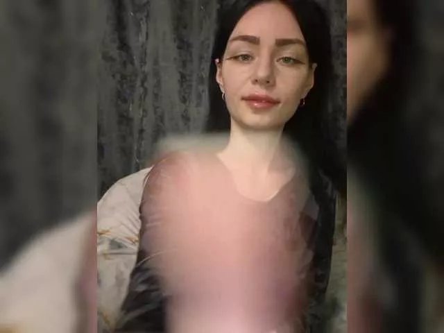 Kelseyy from BongaCams