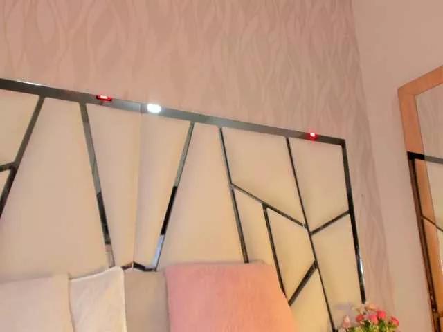 Masturbate to Kimberlydaring, she wants to masturbate for you kimberlydaring from BongaCams