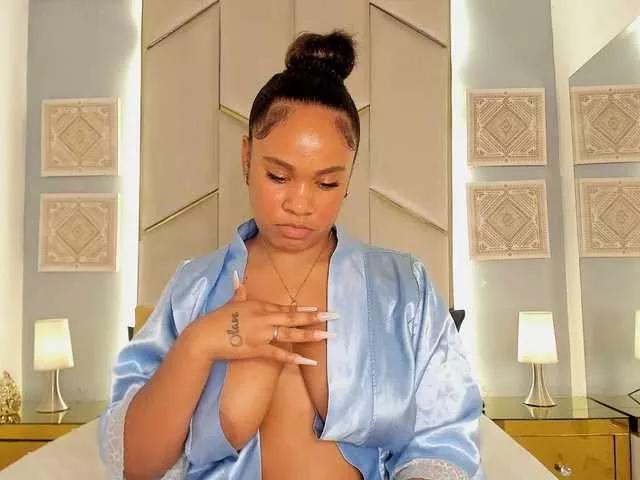 LanaAdisa from BongaCams