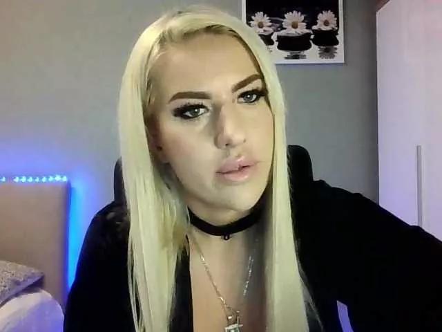 Try cute model LeylaDesire LeylaDesire from BongaCams