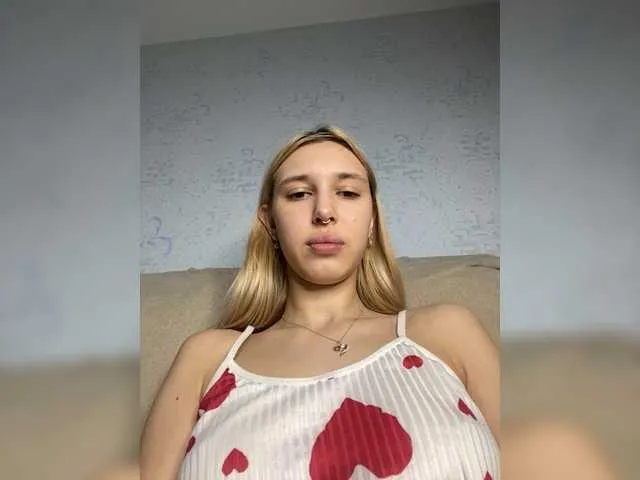 LinaTwins — 100 tokens before private!girl sit on guys face: @total -  : @sofar ,  @remain to start a show!