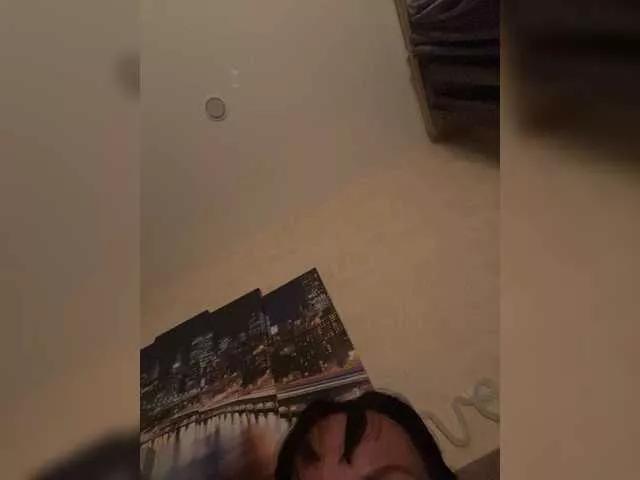 Lolaley13 from BongaCams