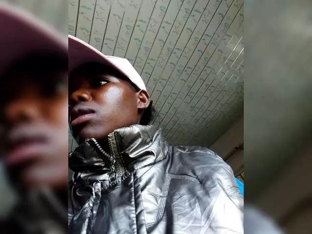 lovelylove1-1 from BongaCams