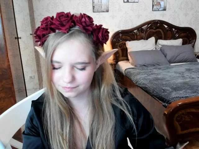 LunaCosplay from BongaCams